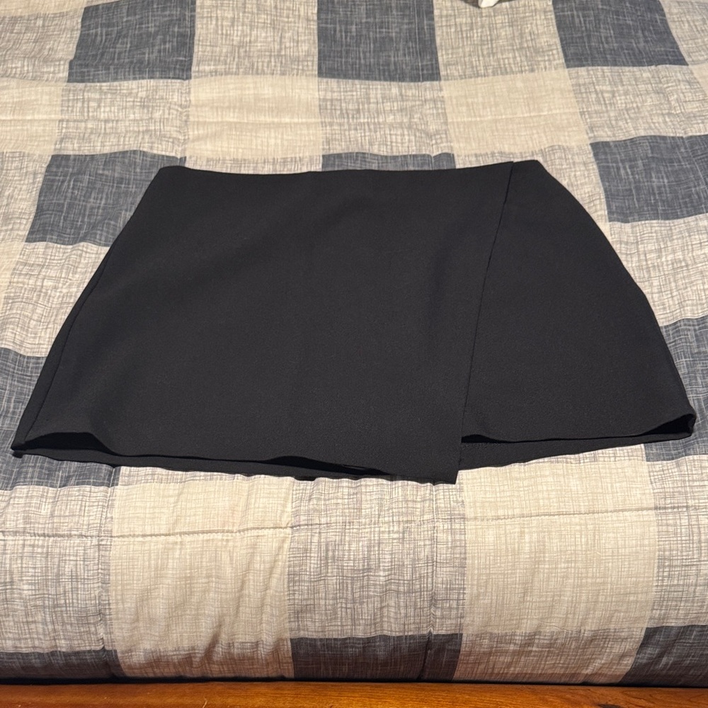 Abercrombie & Fitch Black Skirt